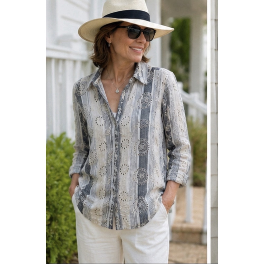 Chico's 100% Linen Embroidered Button Up Shirt Sz 0 / S Boho Coastal Cottagecore